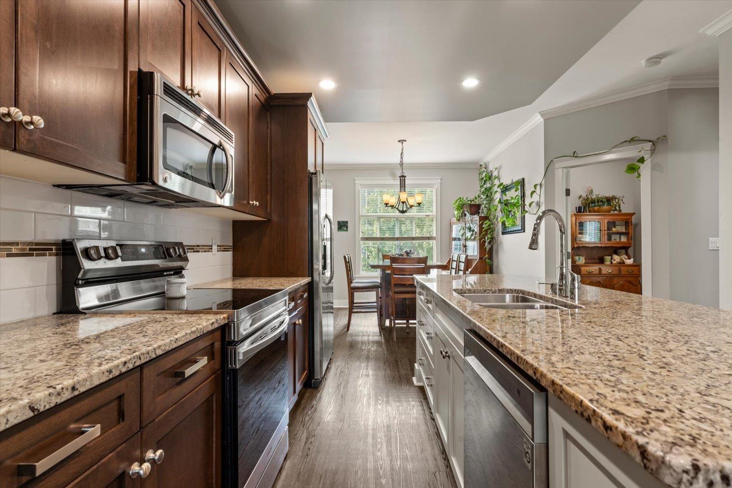 13 45137 Nicomen Crescent, Garrison Crossing, Chilliwack, British Columbia  V2R 0R3 - Photo 8 - R3151000