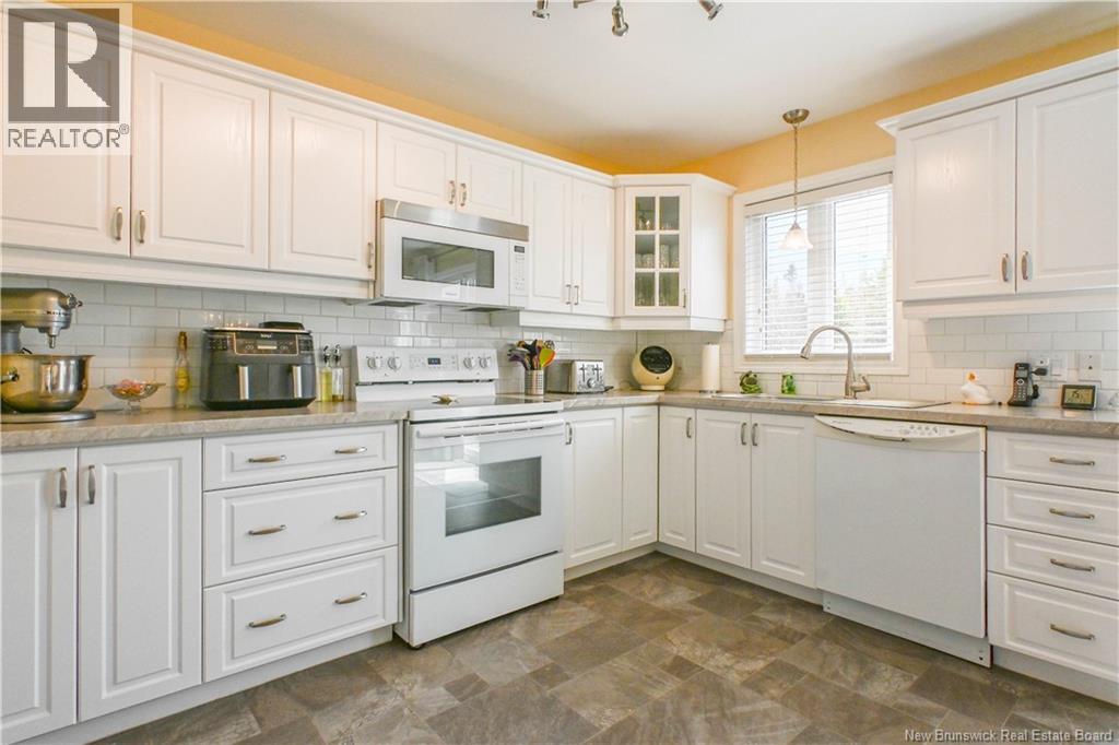 33 De La Baie Street, Maisonnette, New Brunswick  E8N 2A9 - Photo 11 - NB139992
