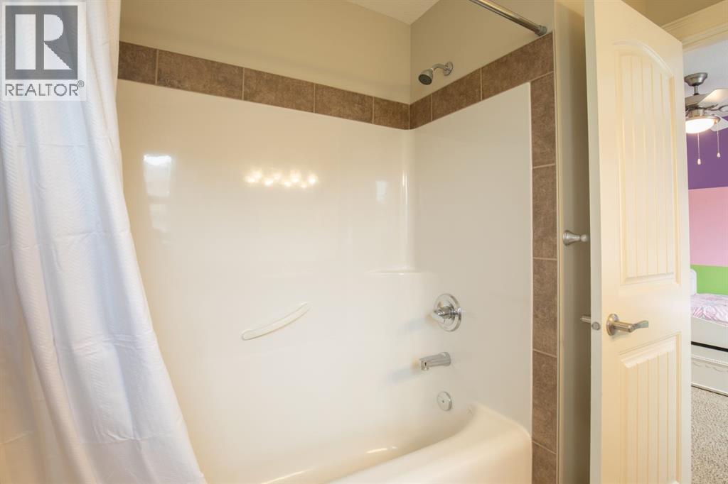 250 Addington Drive, Red Deer, Alberta  T4R 3N4 - Photo 17 - A2332207