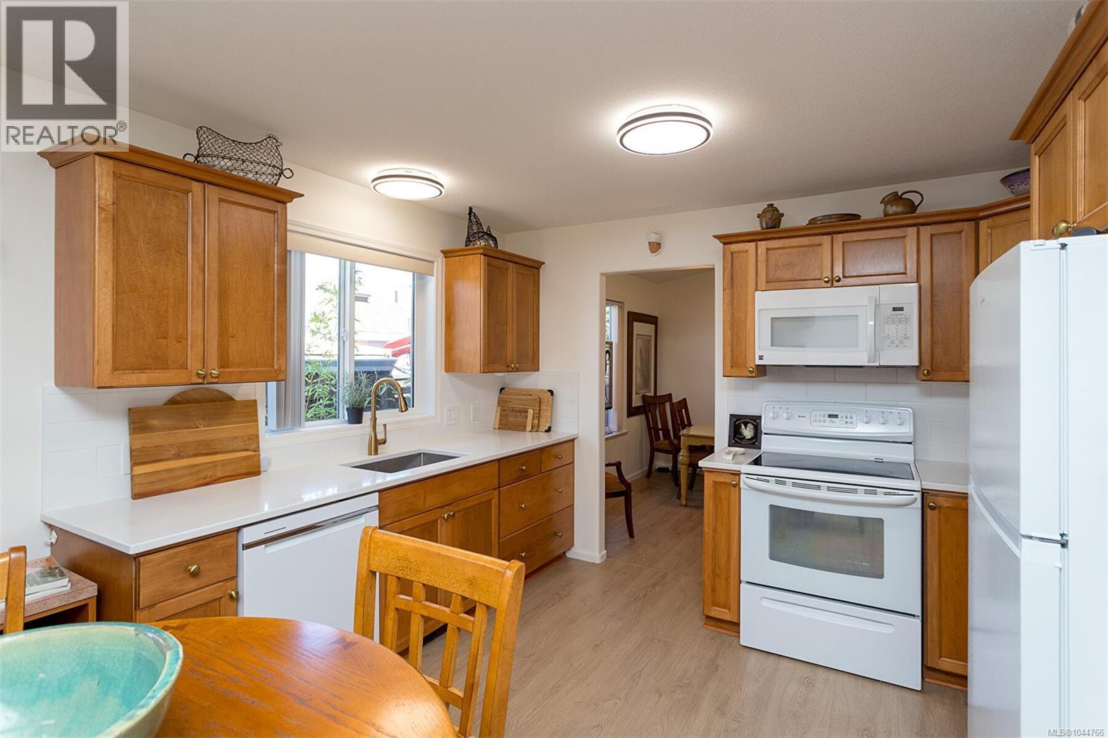 20 Eagle Lane, View Royal, British Columbia  V9A 7M2 - Photo 14 - 1044766
