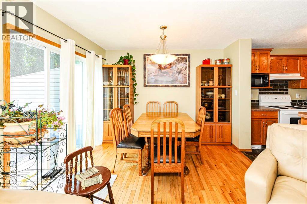 4009 69a Street Close, Camrose, Alberta  T4V 4X9 - Photo 8 - A2333267