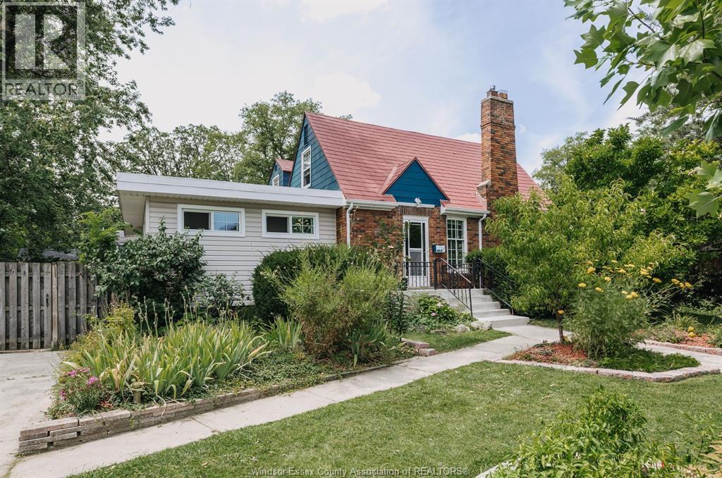 2515 Windermere, Windsor, Ontario