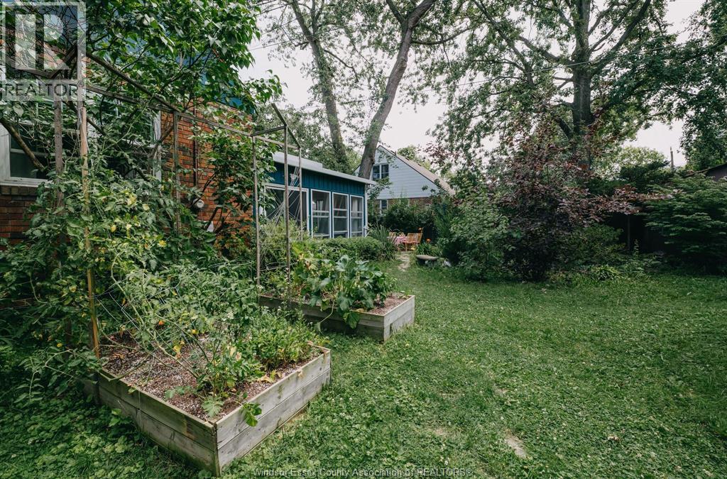 2515 Windermere, Windsor, Ontario  N8W 2T5 - Photo 32 - 26018483