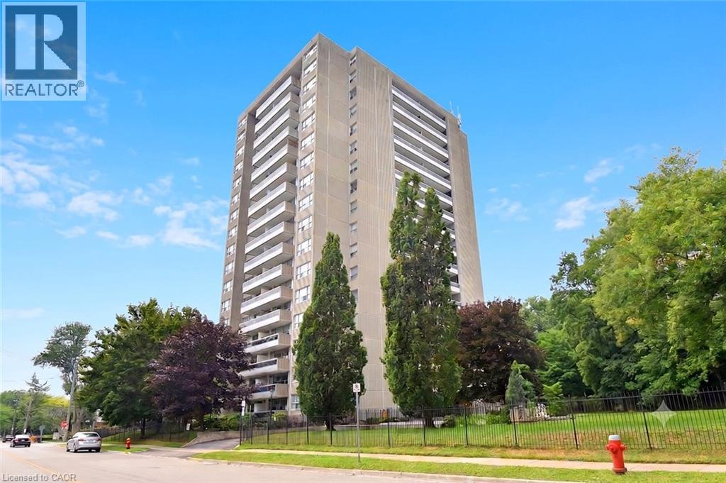 2263 MARINE Drive Unit# 401, Oakville, Ontario