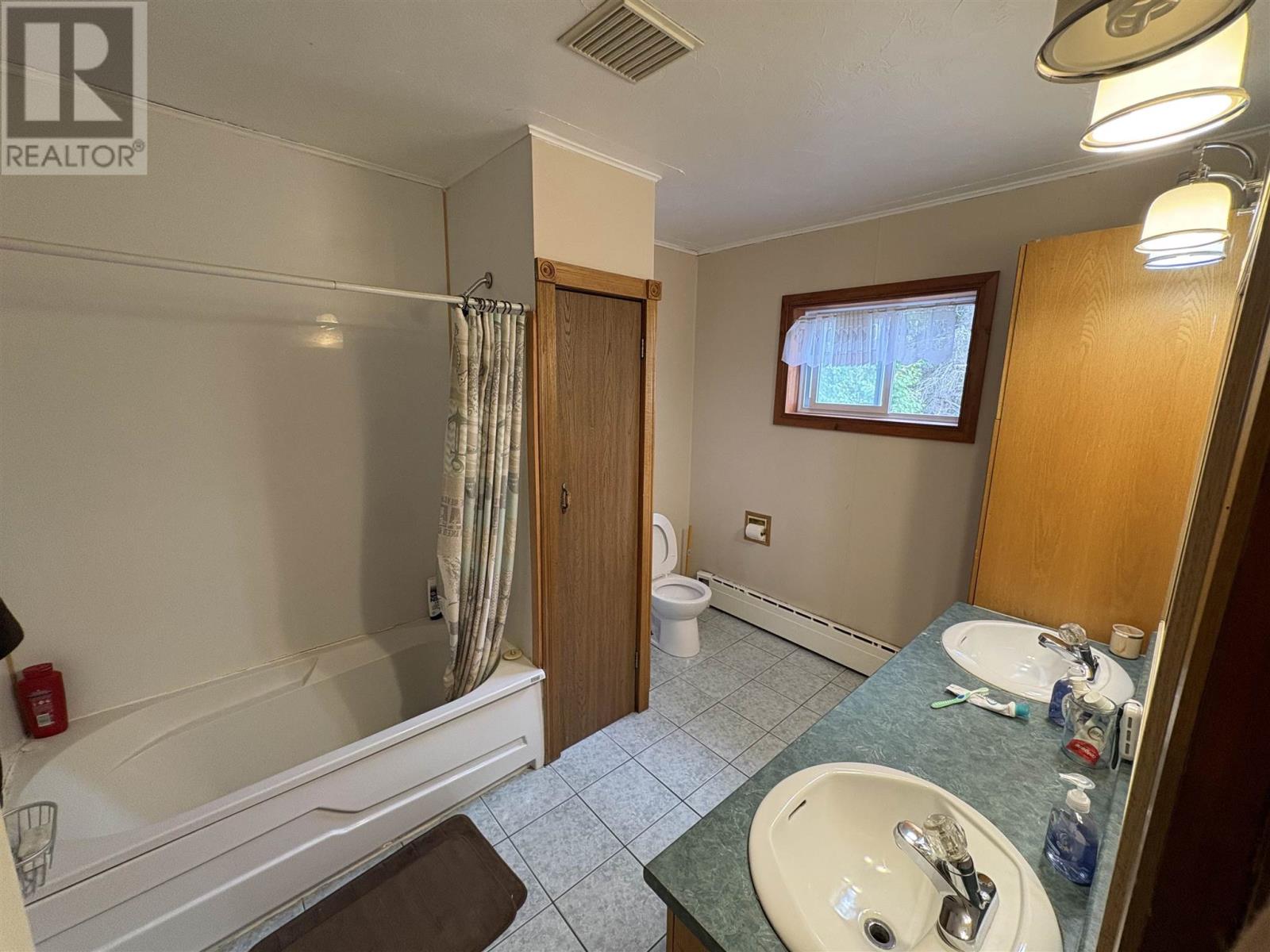 32 Lansdowne St S, Chapleau, Ontario  P0M 1K0 - Photo 8 - SM262005