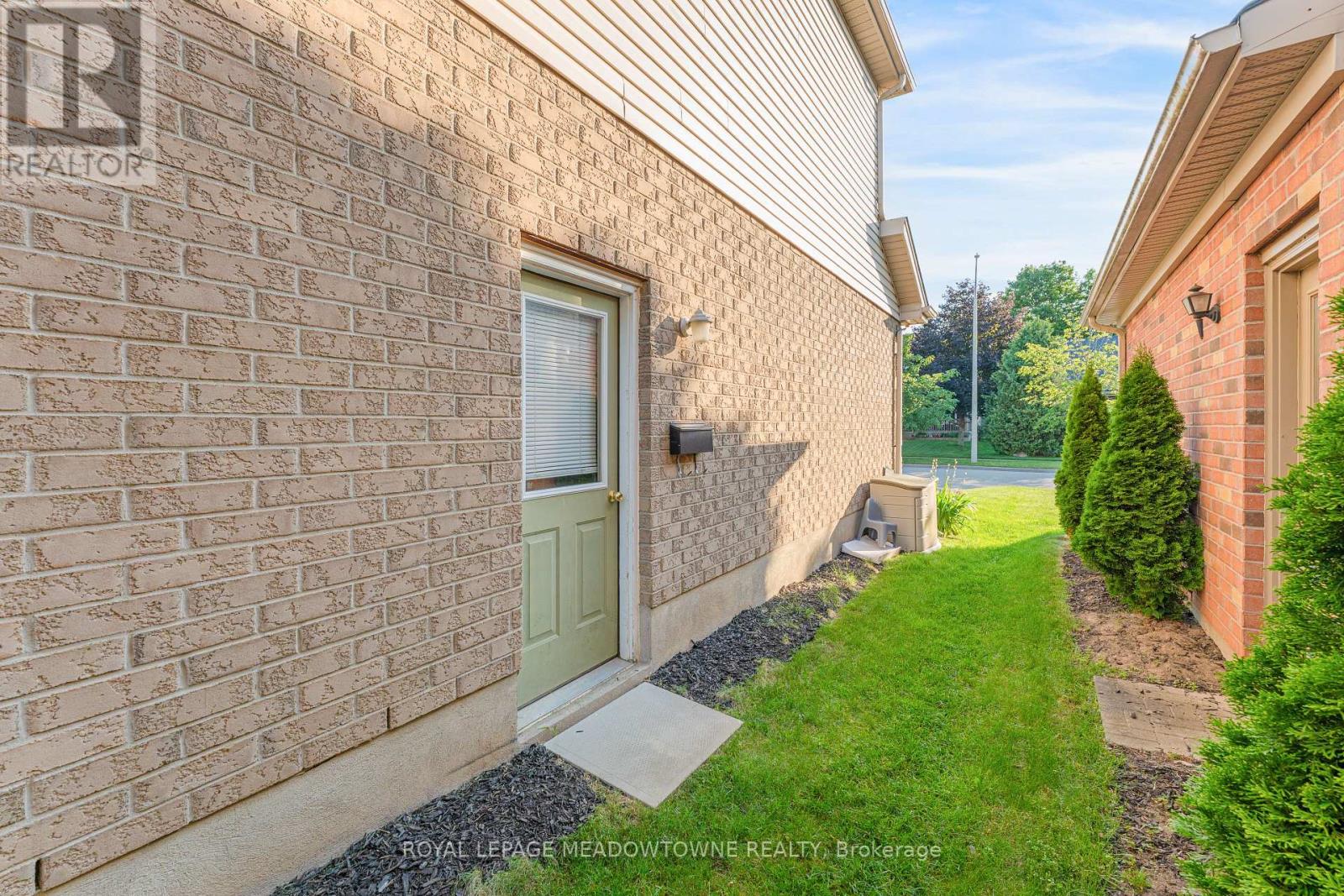 71 Mcfarlane Drive, Cambridge, Ontario  N3C 4L7 - Photo 44 - X13540976