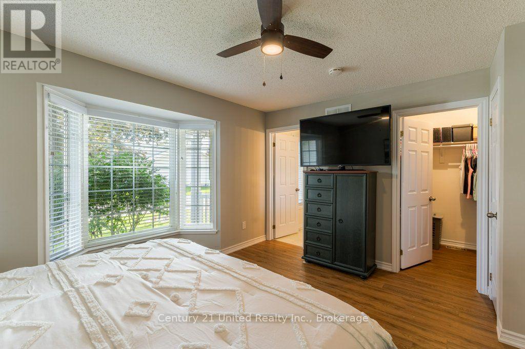 11 Algonquin Trail, Clarington, Ontario  L1B 1A1 - Photo 21 - E13625768