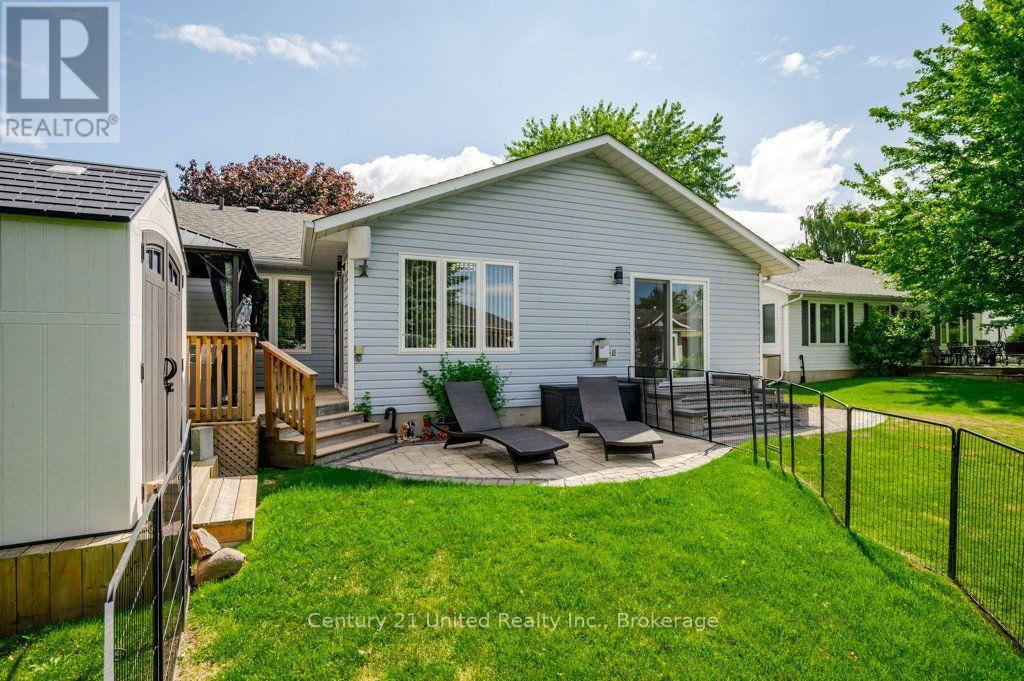 11 Algonquin Trail, Clarington, Ontario  L1B 1A1 - Photo 32 - E13625768