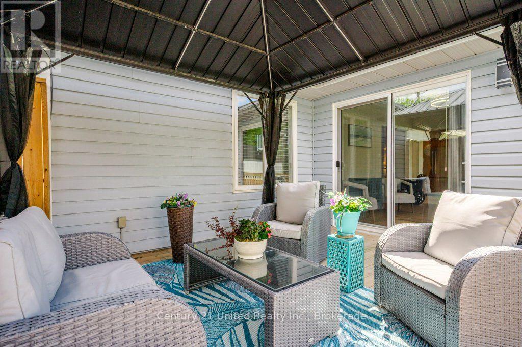 11 Algonquin Trail, Clarington, Ontario  L1B 1A1 - Photo 33 - E13625768