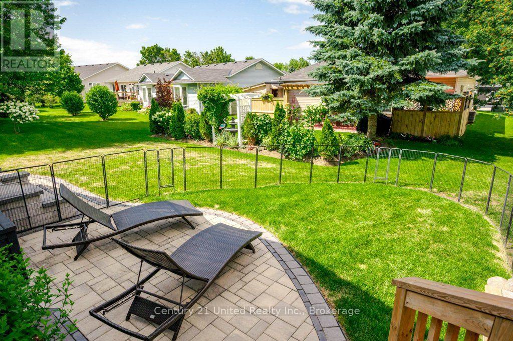 11 Algonquin Trail, Clarington, Ontario  L1B 1A1 - Photo 34 - E13625768
