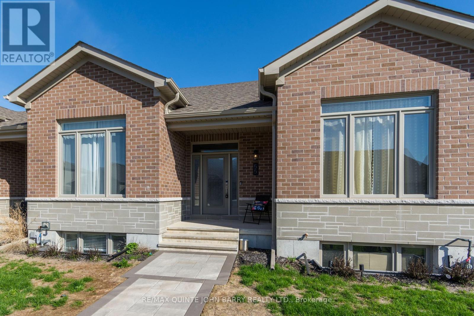 55 ATHABASKA DRIVE, Belleville, Ontario