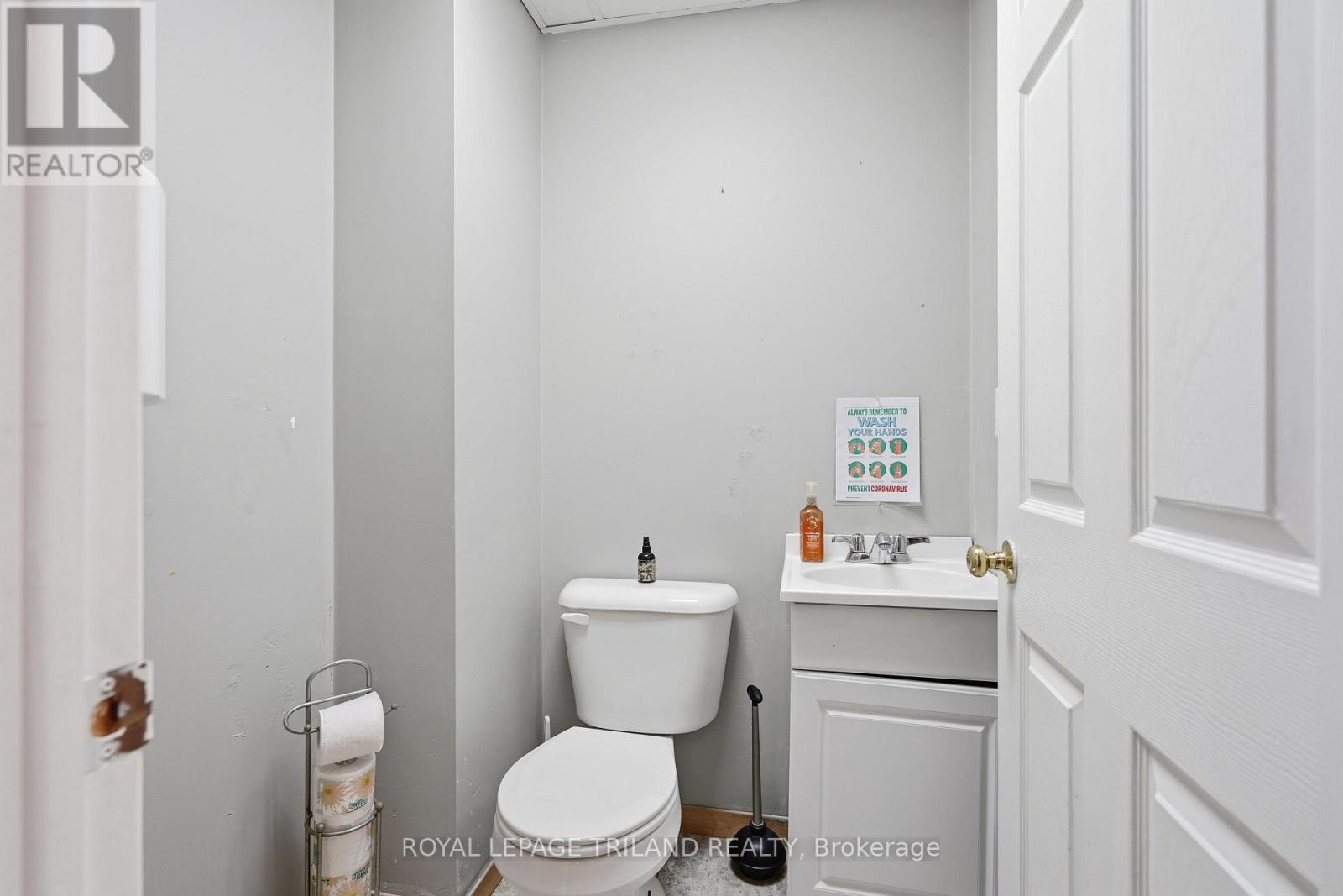 Studio And Offices - 80 Albert Street, Central Huron, Ontario  N0M 1L0 - Photo 15 - X13625614