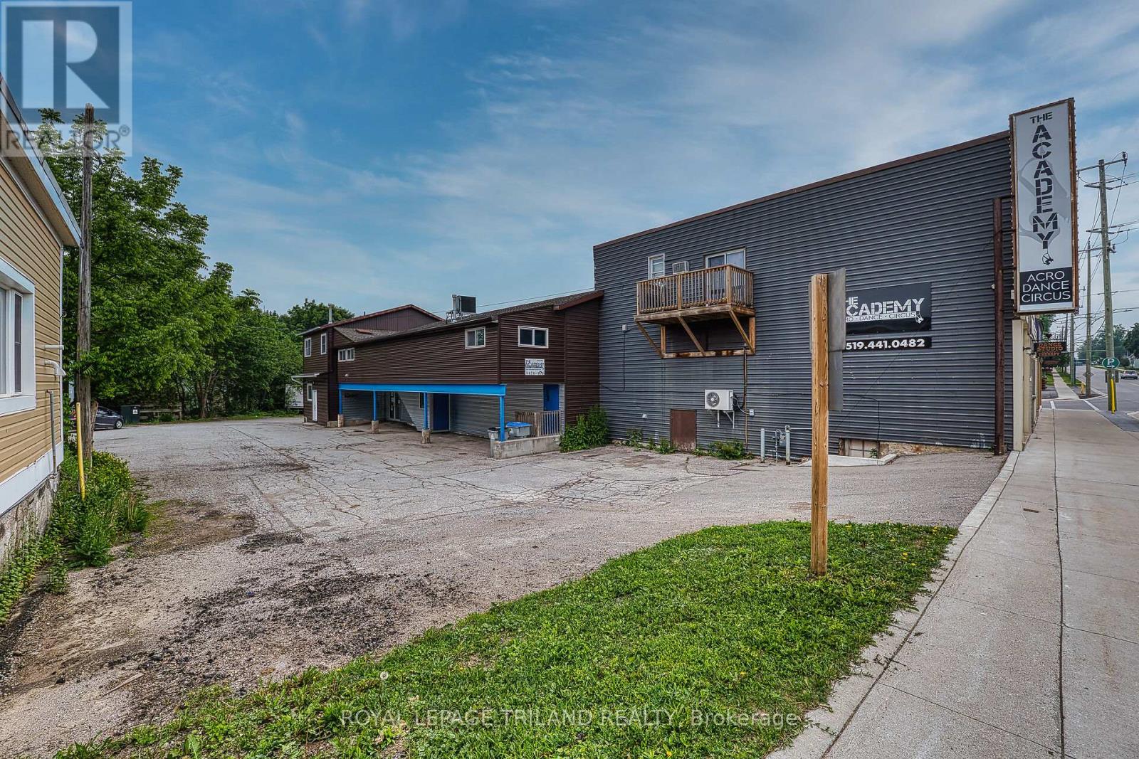 Studio And Offices - 80 Albert Street, Central Huron, Ontario  N0M 1L0 - Photo 24 - X13625614