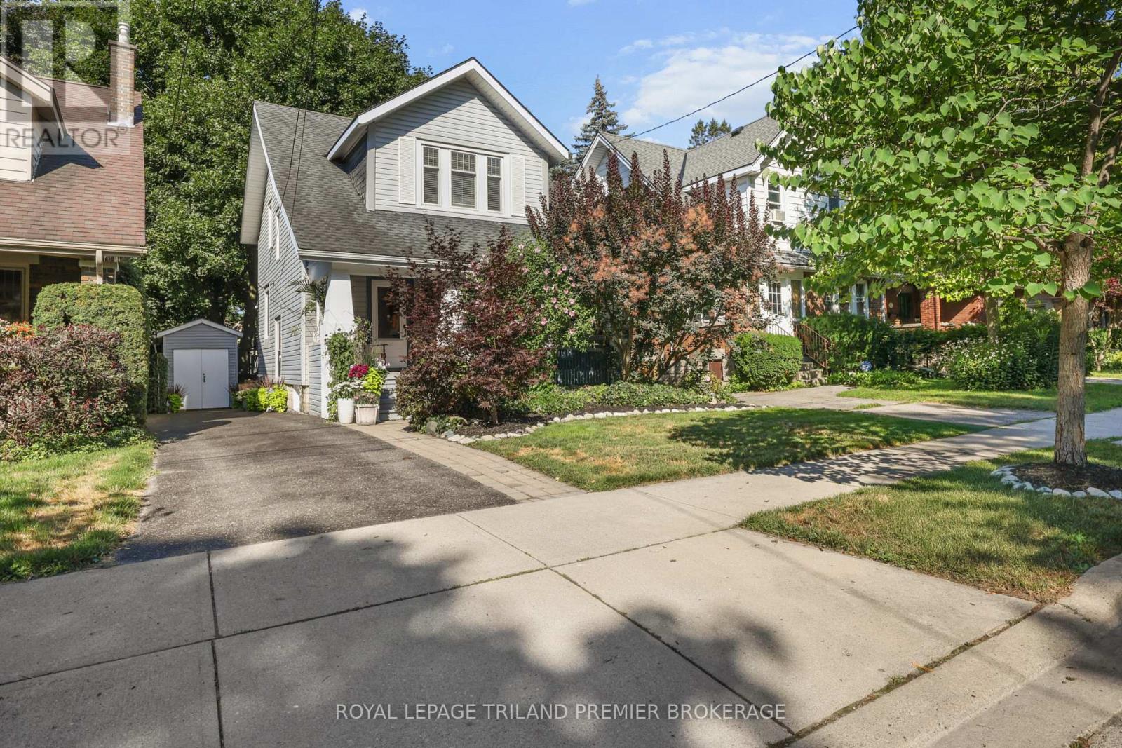 127 THORNTON AVENUE, London East, Ontario