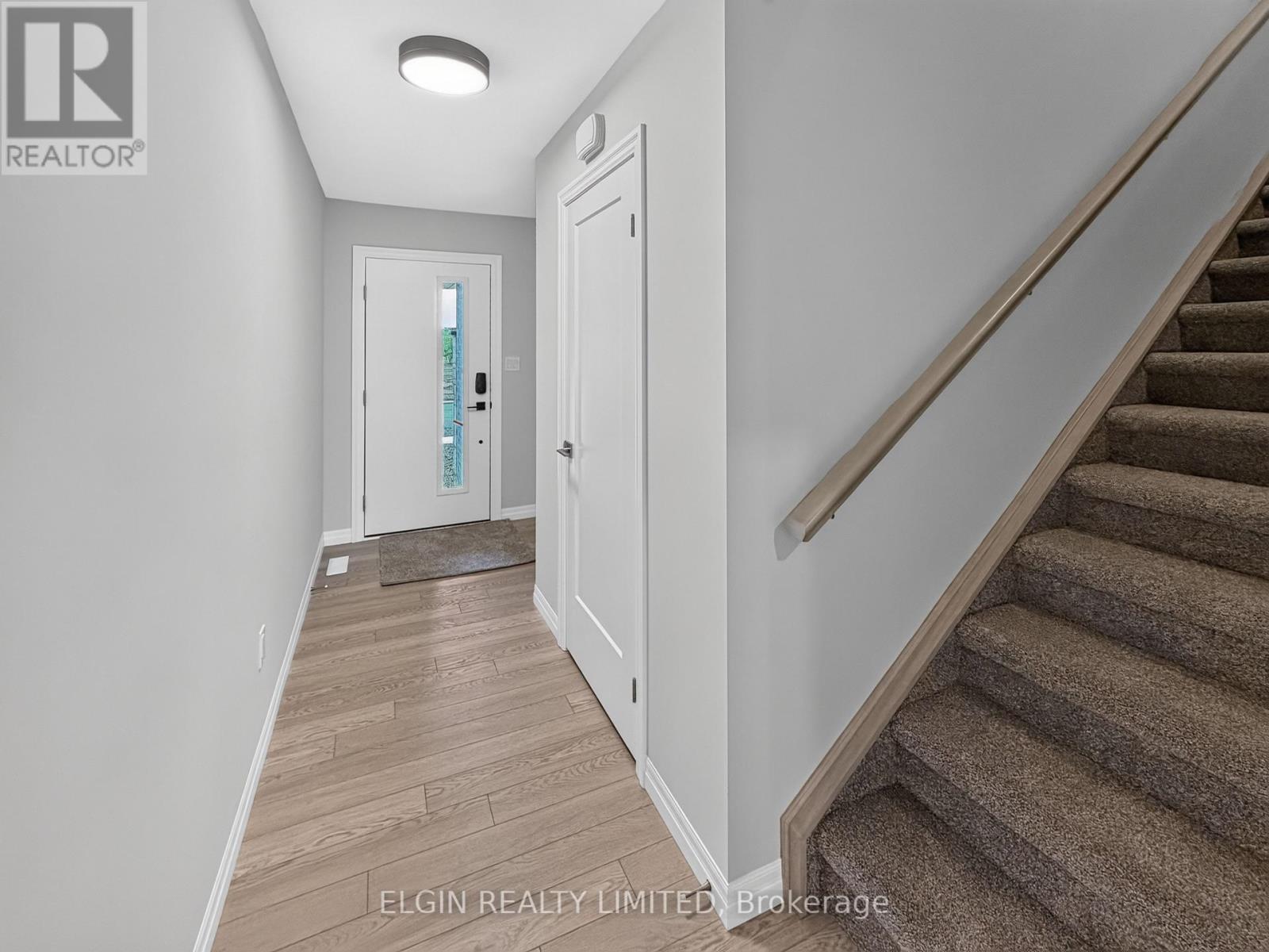 38 Finch Street, Tillsonburg, Ontario  N4G 0L9 - Photo 2 - X13625760