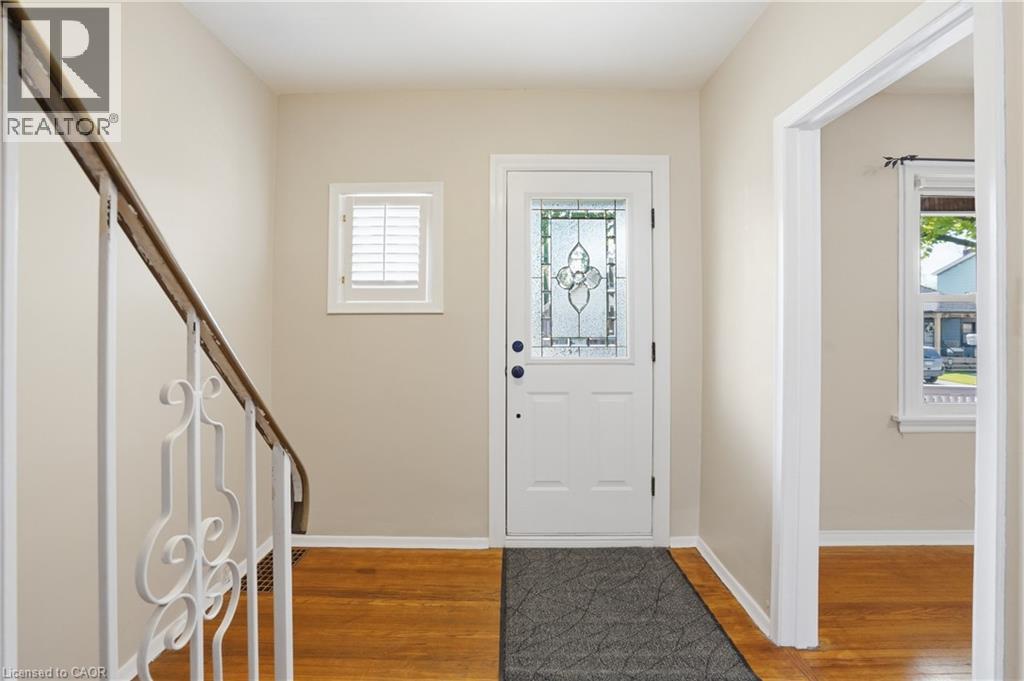 43 Cameron Avenue N, Hamilton, Ontario  L8H 4Y9 - Photo 3 - 40833563