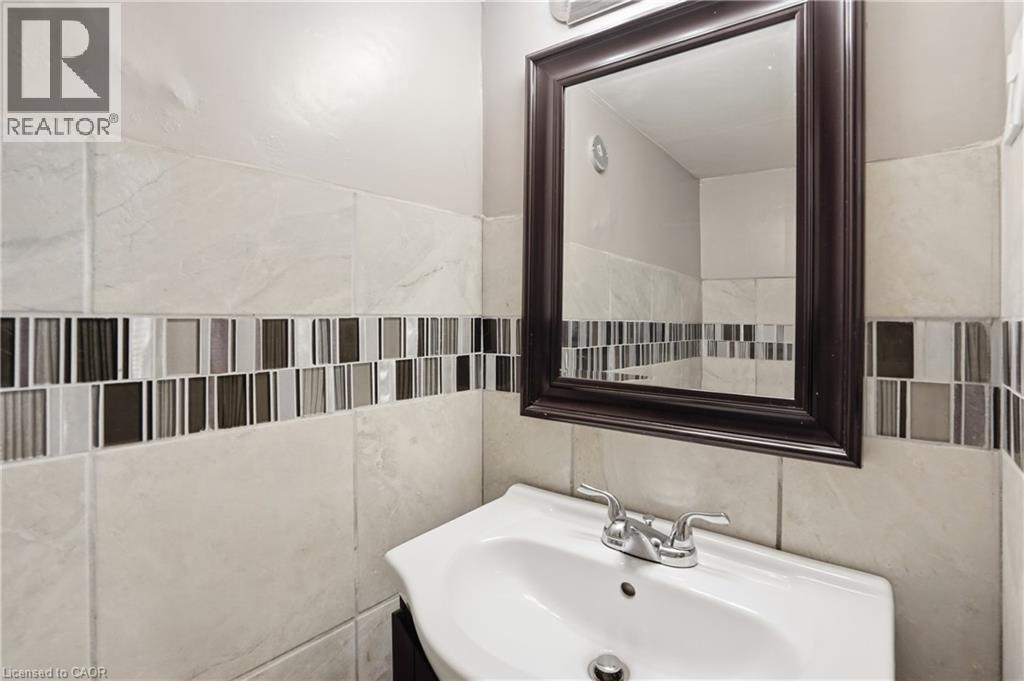 43 Cameron Avenue N, Hamilton, Ontario  L8H 4Y9 - Photo 20 - 40833563