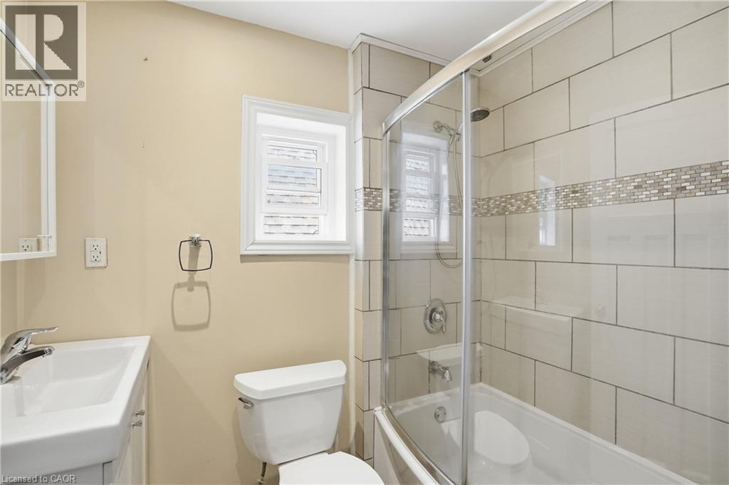 43 Cameron Avenue N, Hamilton, Ontario  L8H 4Y9 - Photo 17 - 40833563