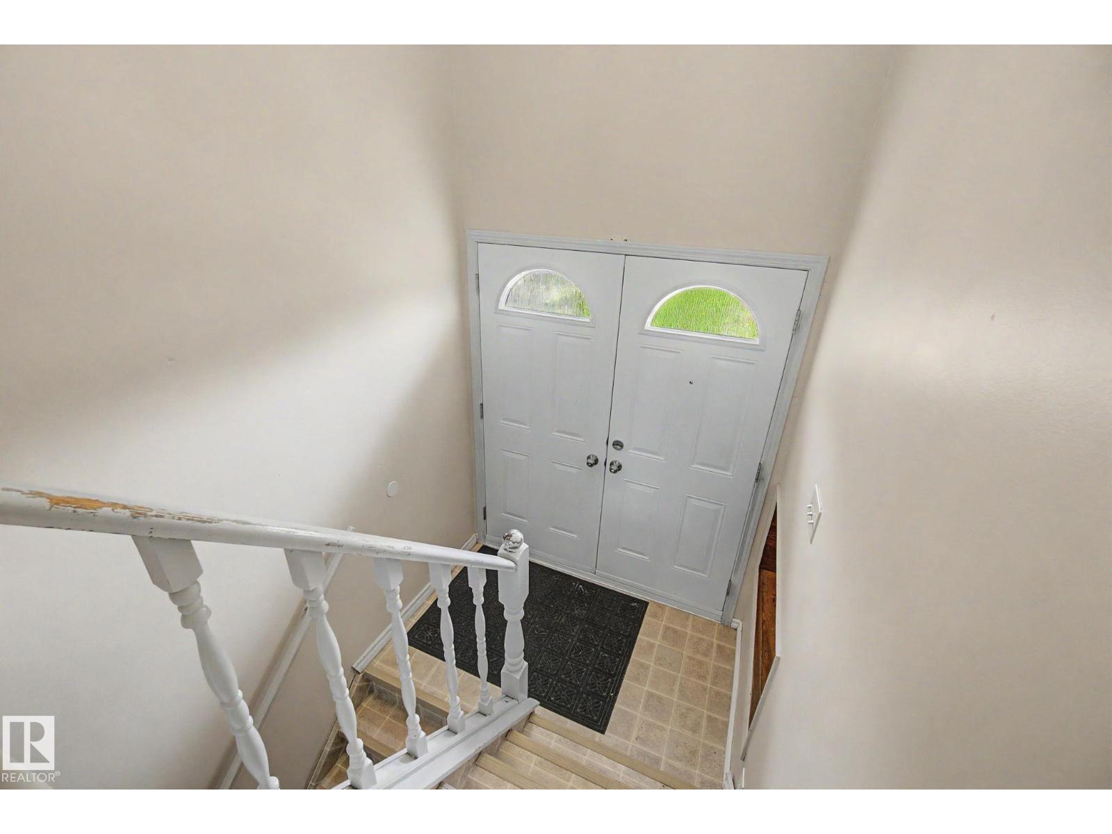 2211 Millbourne Rd W NW, Edmonton, Alberta  T6K 0Y3 - Photo 12 - E4496493