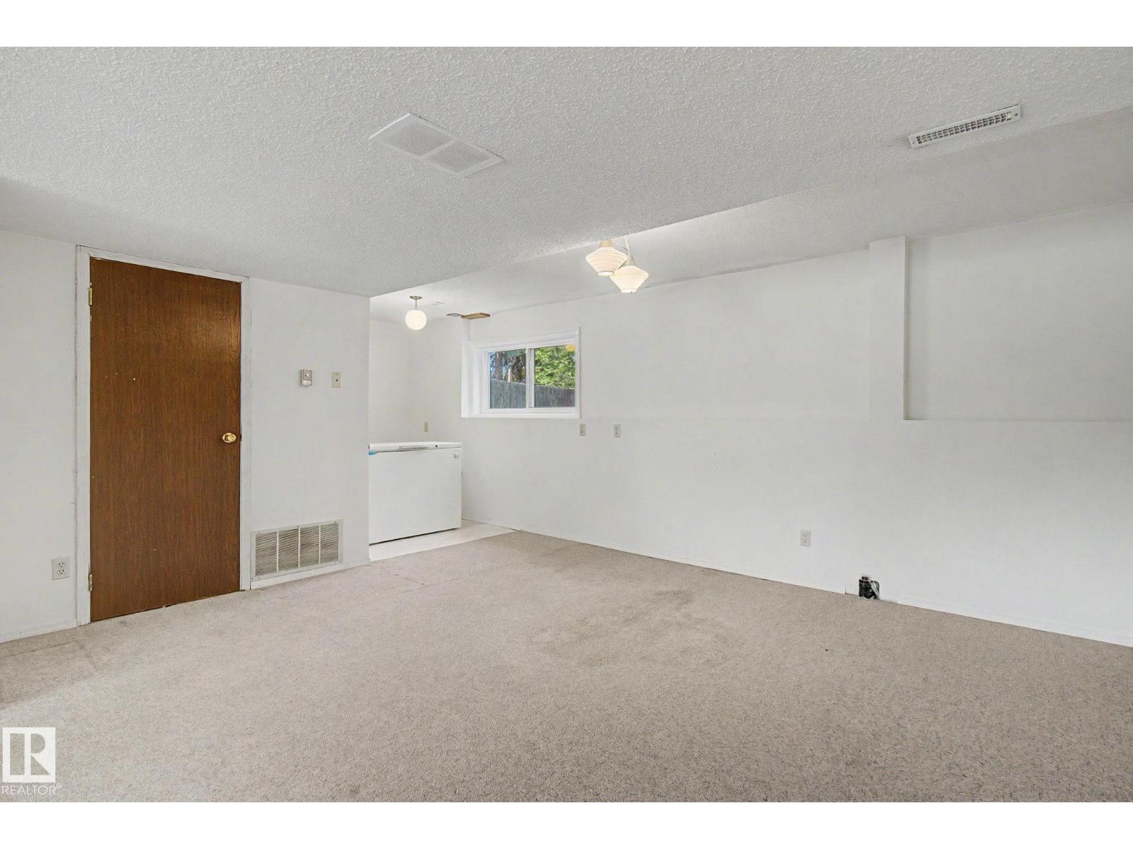 2211 Millbourne Rd W NW, Edmonton, Alberta  T6K 0Y3 - Photo 38 - E4496493
