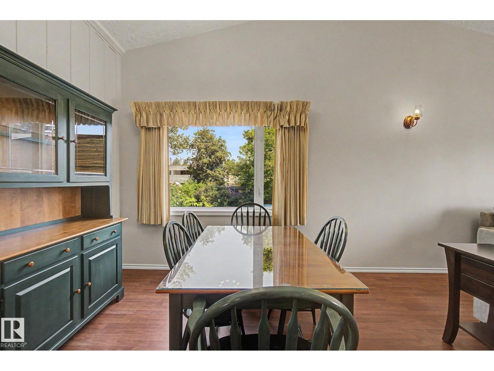2211 Millbourne Rd W NW, Edmonton, Alberta  T6K 0Y3 - Photo 3 - E4496493