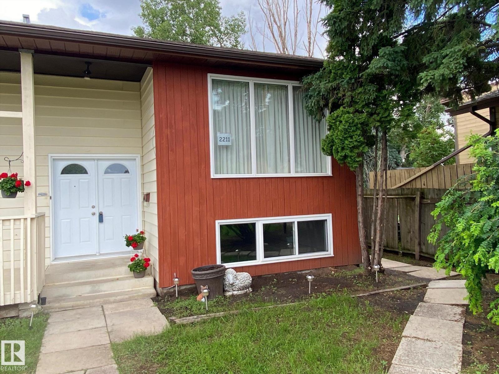 2211 Millbourne Rd W NW, Edmonton, Alberta  T6K 0Y3 - Photo 8 - E4496493