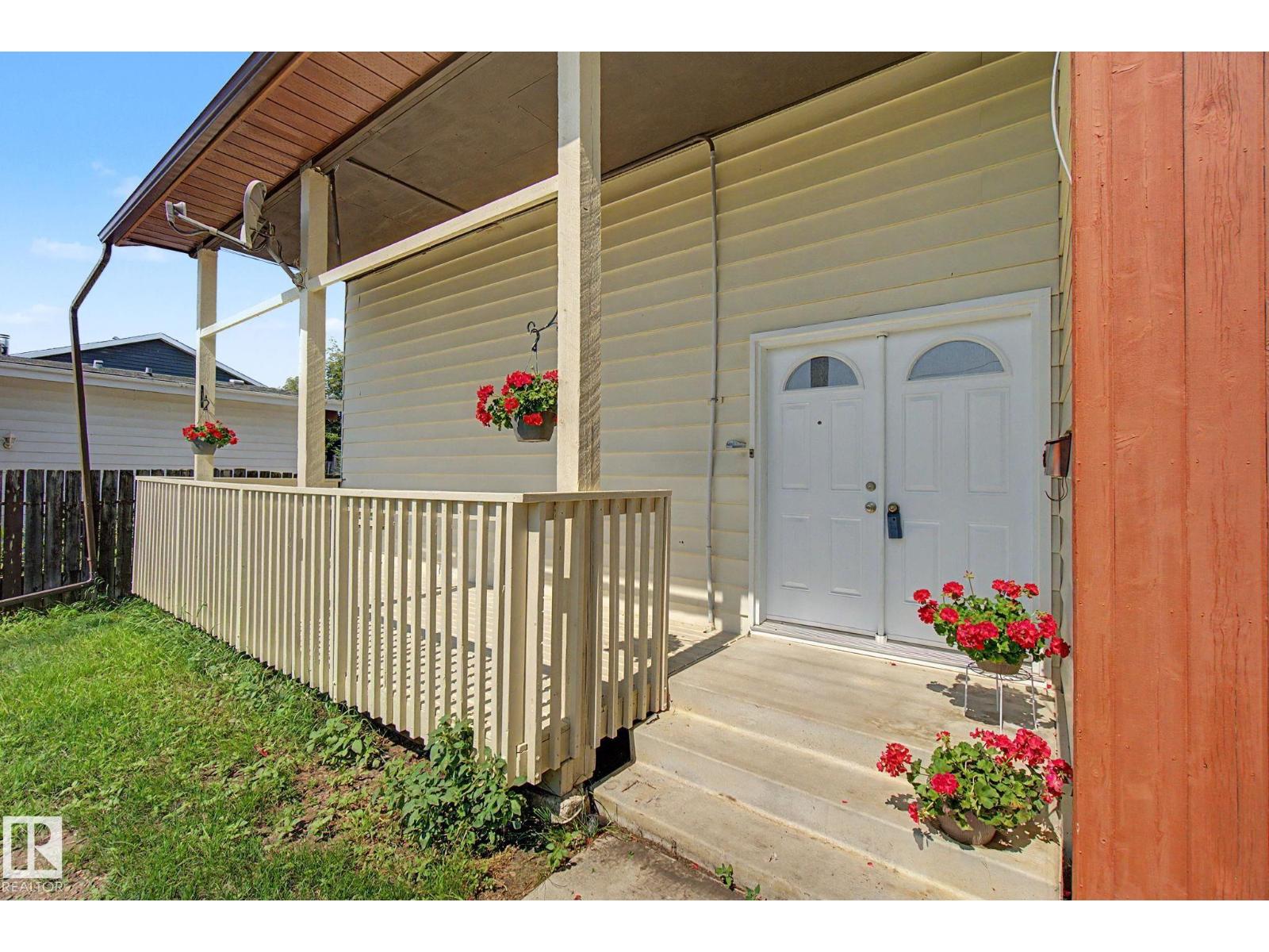 2211 Millbourne Rd W NW, Edmonton, Alberta  T6K 0Y3 - Photo 9 - E4496493
