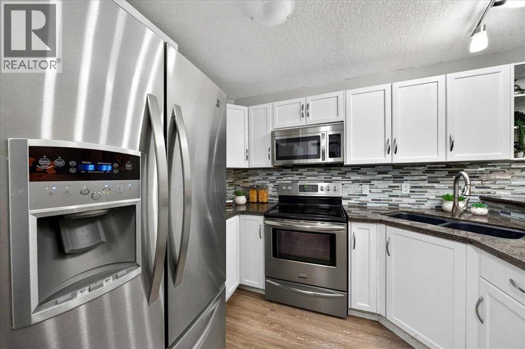 166, 78 Glamis Green Sw, Calgary, Alberta  T3E 6V1 - Photo 9 - A2324505