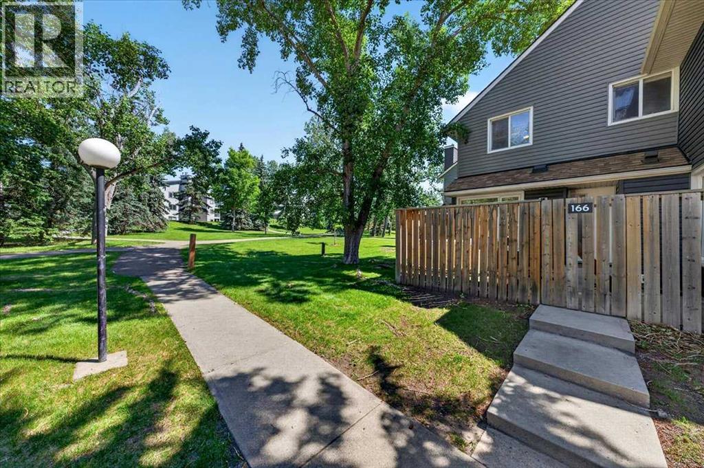 166, 78 Glamis Green Sw, Calgary, Alberta  T3E 6V1 - Photo 32 - A2324505