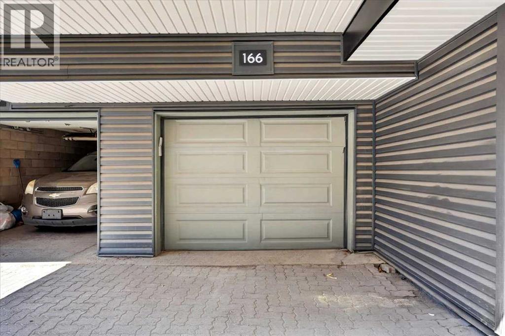 166, 78 Glamis Green Sw, Calgary, Alberta  T3E 6V1 - Photo 30 - A2324505