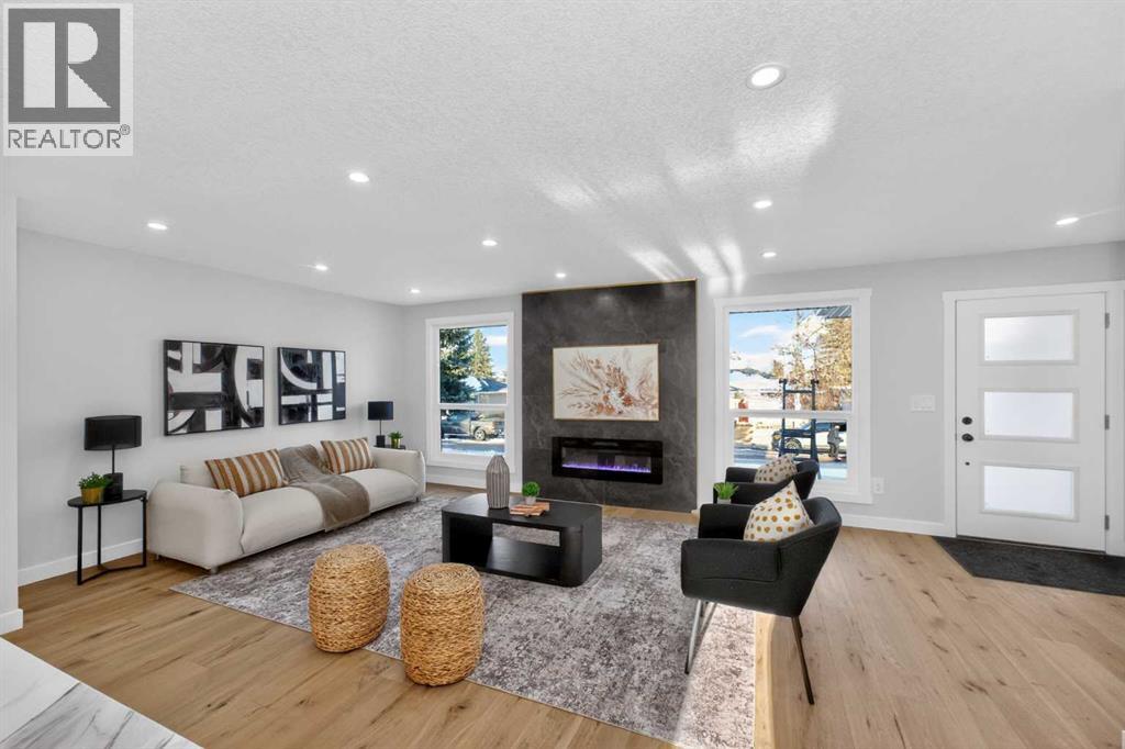 12031 Candiac Road Sw, Calgary, Alberta  T2W 1L1 - Photo 4 - A2330406