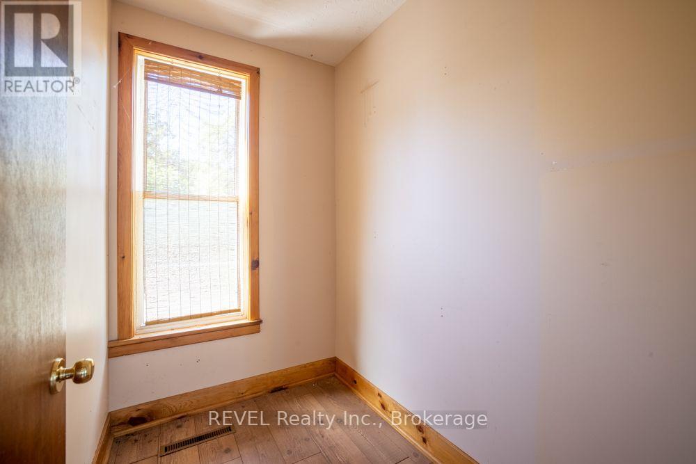 2277 Ridgemount Road, Fort Erie (Stevensville), Ontario  L0S 1S0 - Photo 11 - X13625766