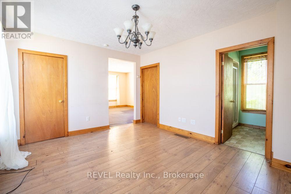 2277 Ridgemount Road, Fort Erie (Stevensville), Ontario  L0S 1S0 - Photo 12 - X13625766