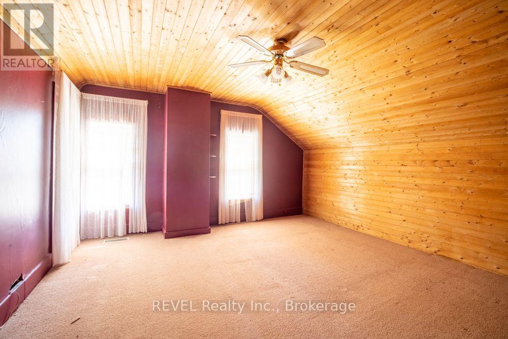 2277 Ridgemount Road, Fort Erie (Stevensville), Ontario  L0S 1S0 - Photo 18 - X13625766