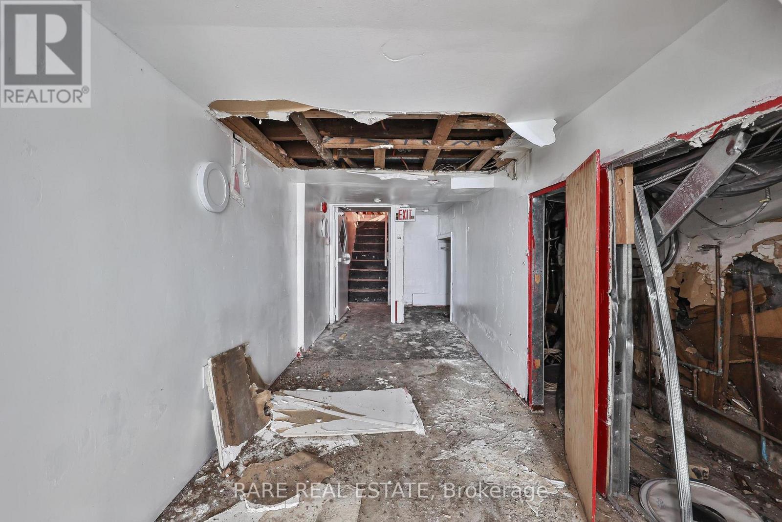 200 Bathurst Street, Toronto, Ontario  M5T 2R8 - Photo 17 - C13625564