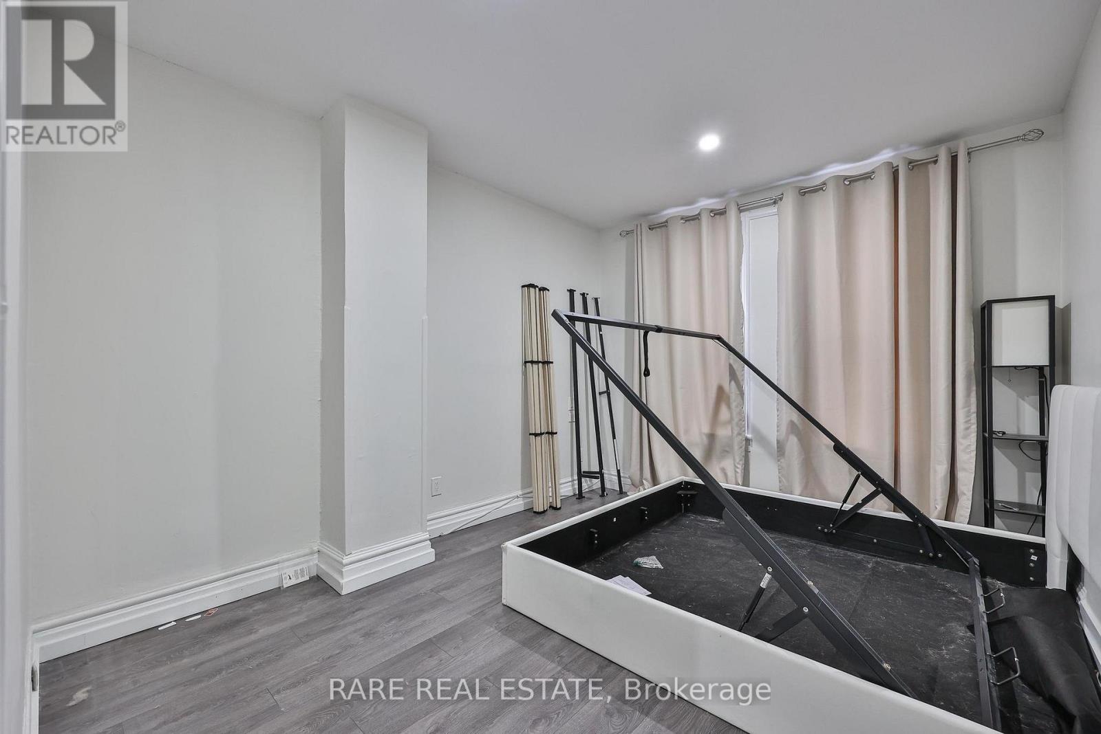 200 Bathurst Street, Toronto, Ontario  M5T 2R8 - Photo 11 - C13625594