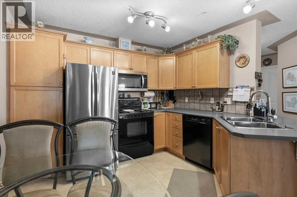 131, 369 Rocky Vista Park NW, Calgary, Alberta  T3G 5K7 - Photo 13 - A2332620