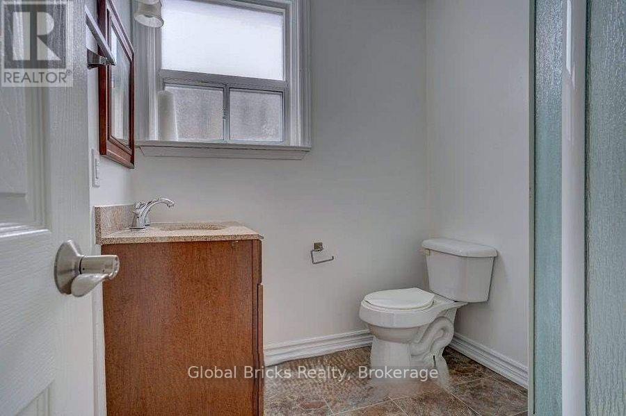 77 Milford Haven Drive E, Toronto, Ontario  M1G 3C9 - Photo 11 - E13625648