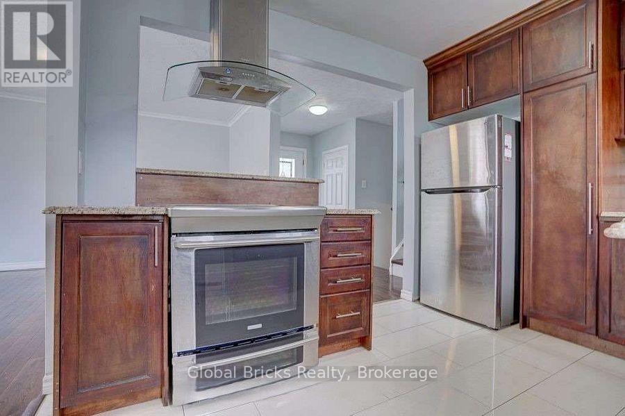 77 Milford Haven Drive E, Toronto, Ontario  M1G 3C9 - Photo 6 - E13625648