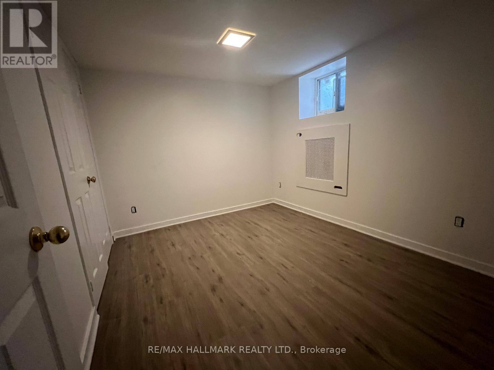 Lower - 202 Heward Avenue, Toronto, Ontario  M4M 2T7 - Photo 12 - E13625778