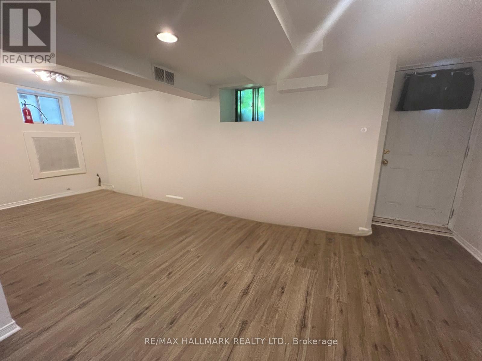 Lower - 202 Heward Avenue, Toronto, Ontario  M4M 2T7 - Photo 2 - E13625778