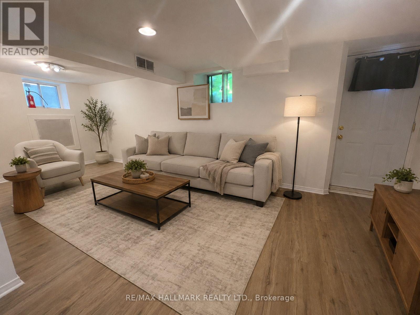 Lower - 202 Heward Avenue, Toronto, Ontario  M4M 2T7 - Photo 3 - E13625778