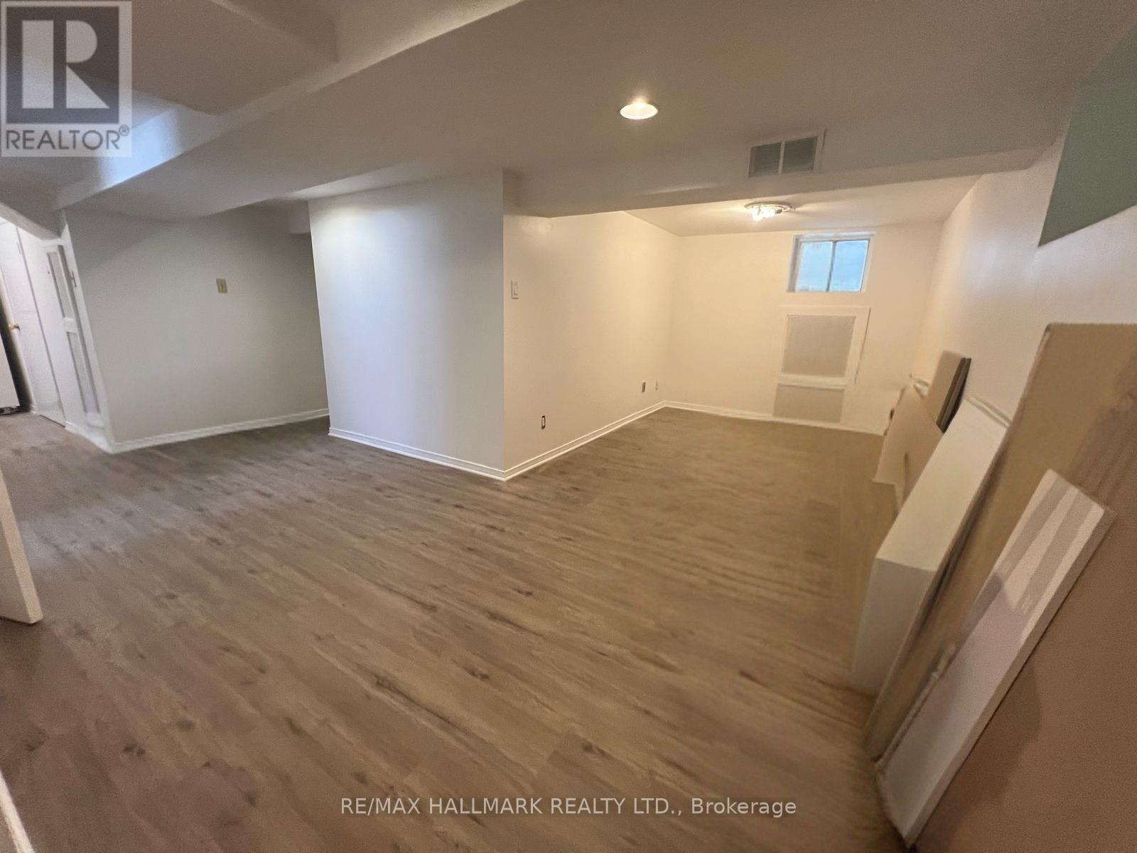 Lower - 202 Heward Avenue, Toronto, Ontario  M4M 2T7 - Photo 4 - E13625778
