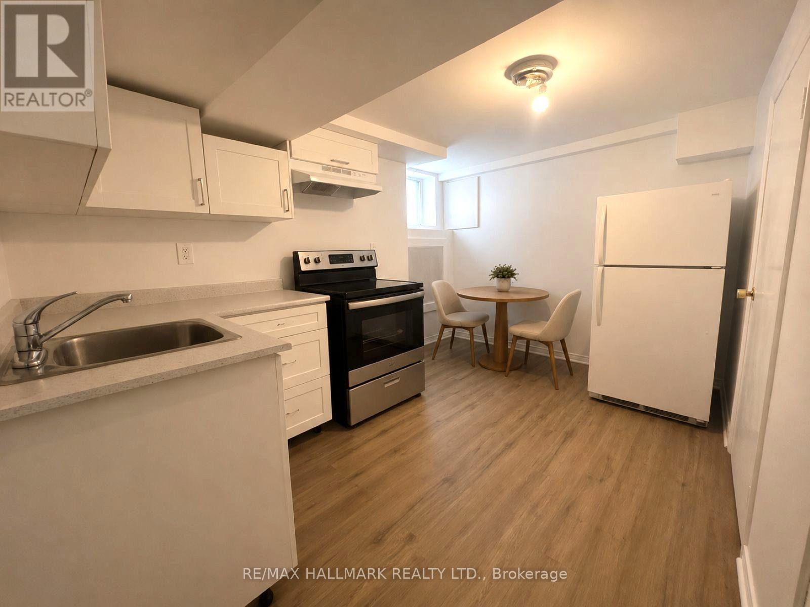 Lower - 202 Heward Avenue, Toronto, Ontario  M4M 2T7 - Photo 9 - E13625778
