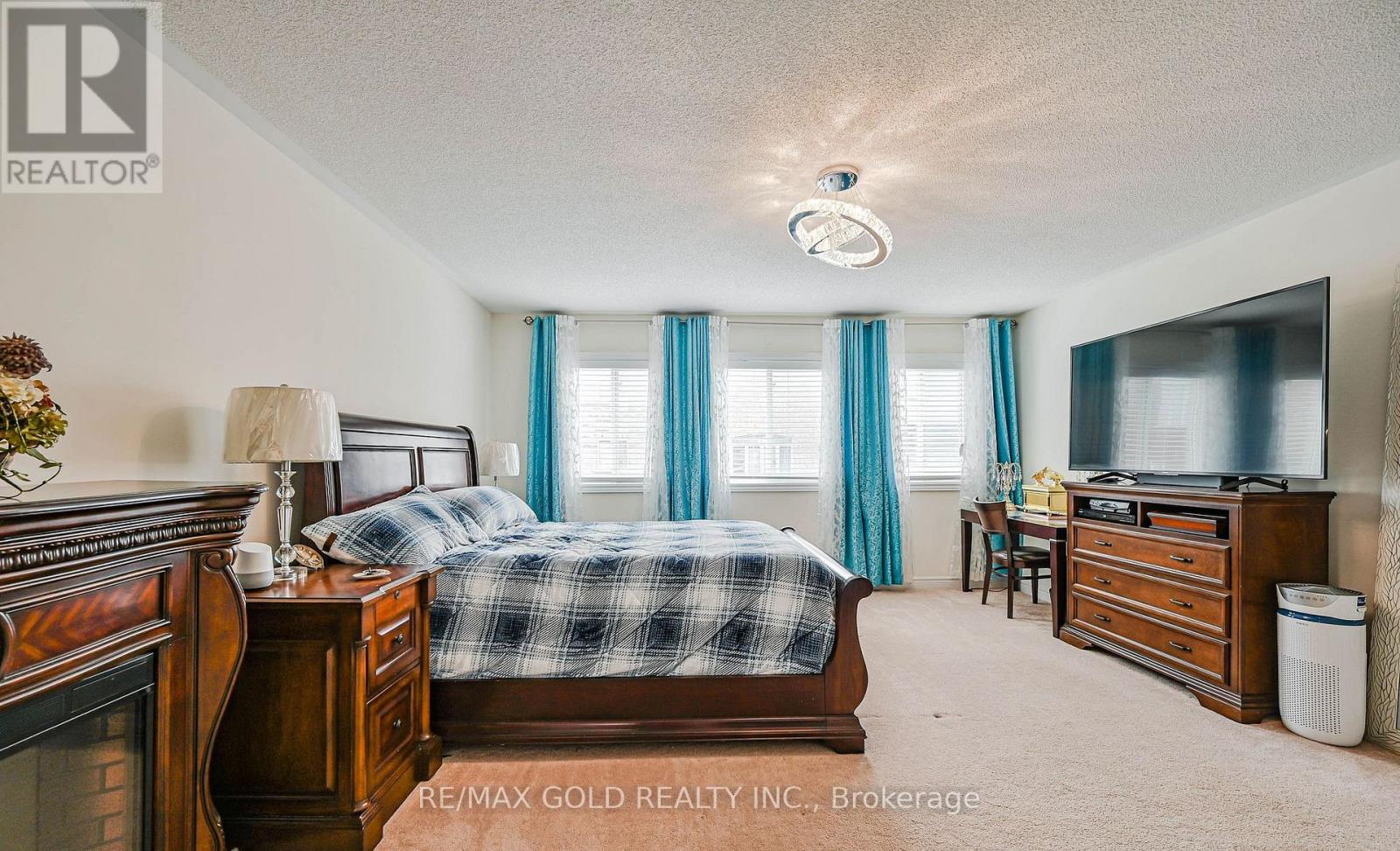 7 Bellotti Crescent, Ajax, Ontario  L1Z 0M2 - Photo 16 - E13625784