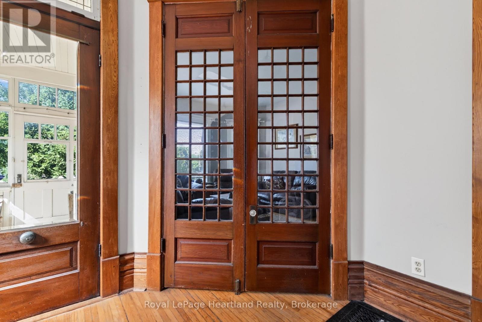 85 Montreal Street, Goderich, Ontario  N7A 2G5 - Photo 6 - X13625604
