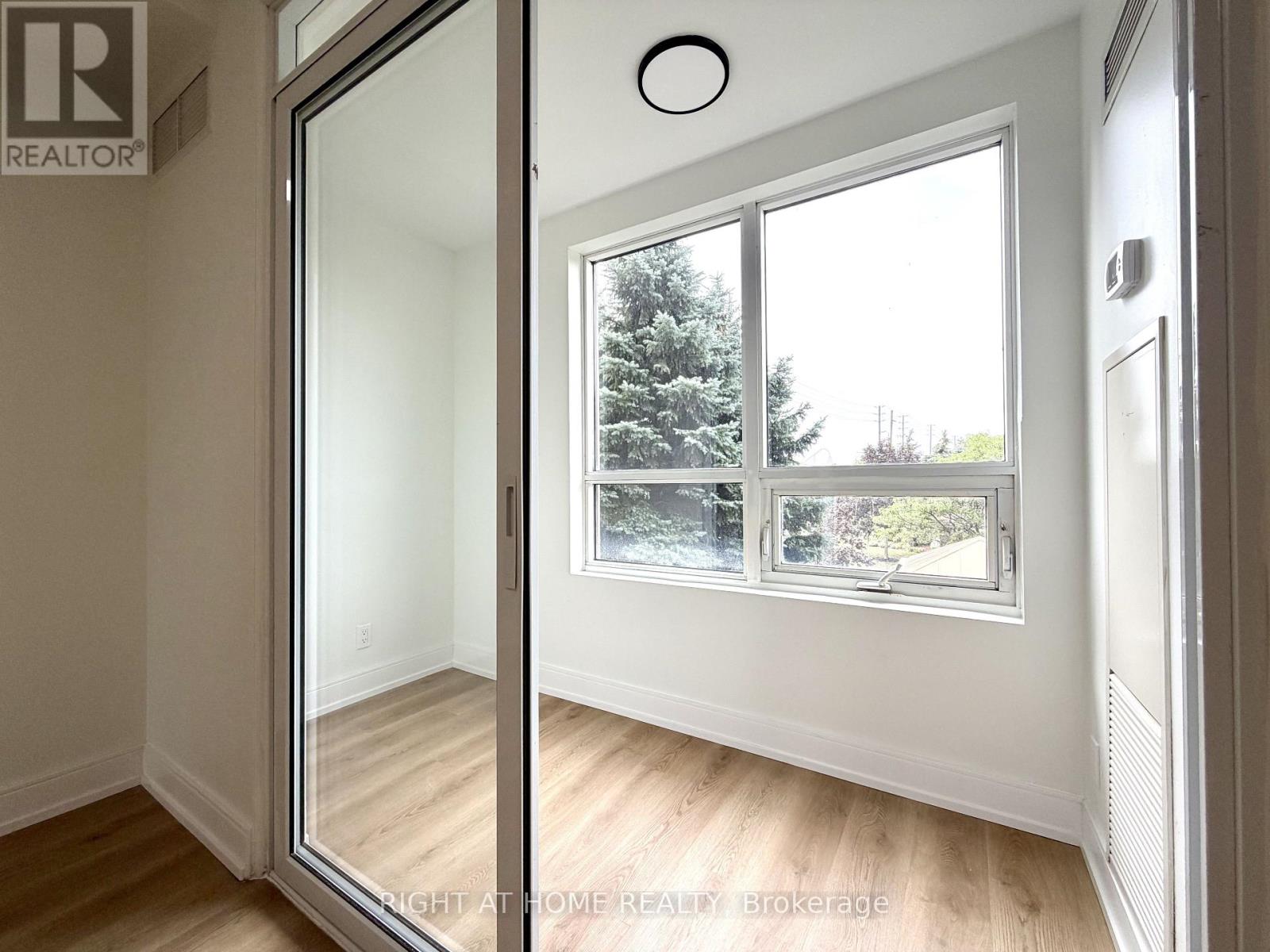 214 - 9235 Jane Street, Vaughan (Maple), Ontario  L6A 0J8 - Photo 19 - N13625666