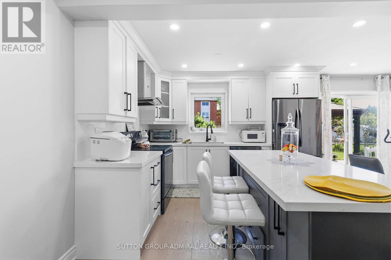 Main & Upper Flr - 87 Marita Place, Vaughan (Glen Shields), Ontario  L4K 3J5 - Photo 11 - N13625668