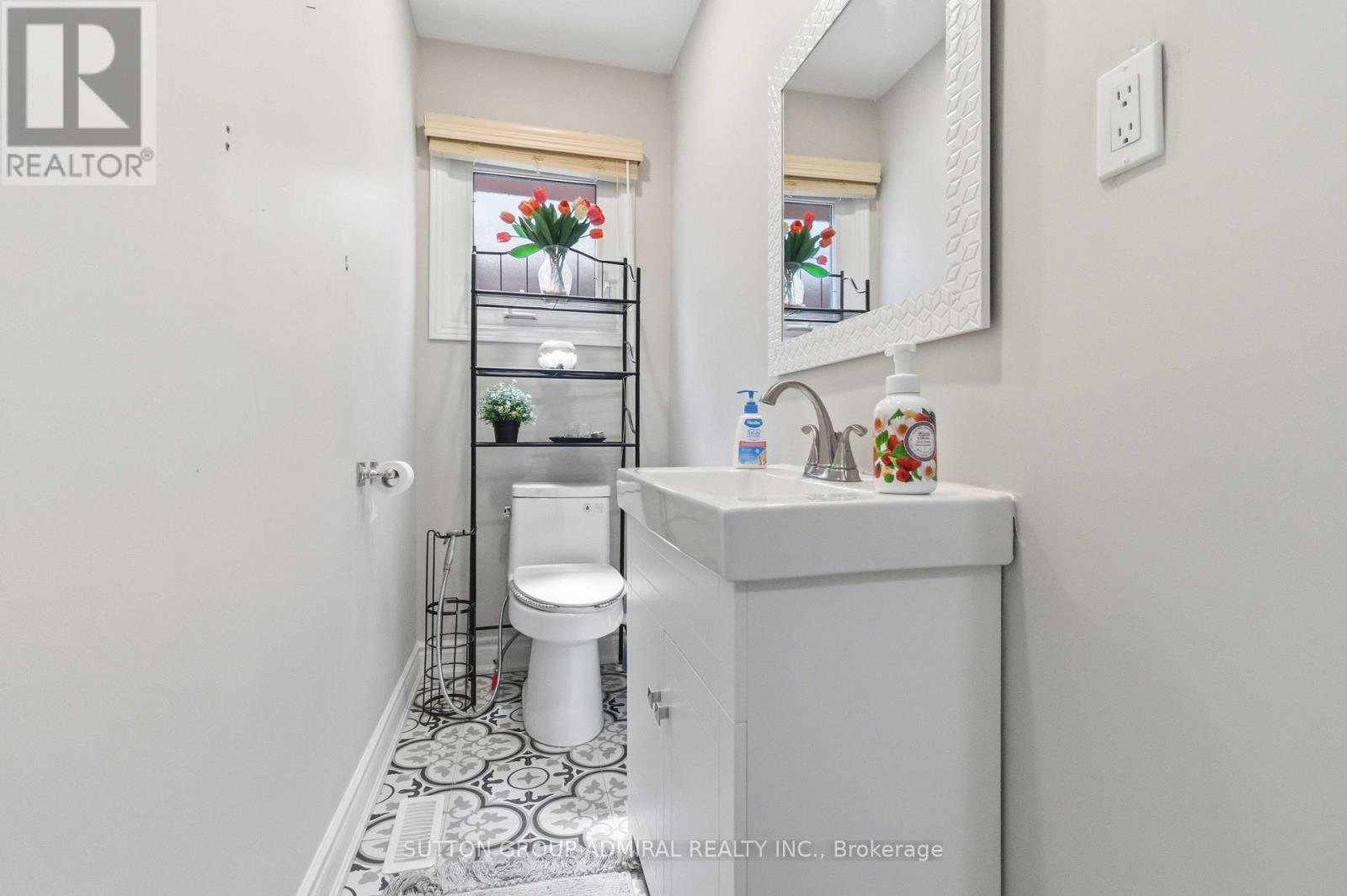 Main & Upper Flr - 87 Marita Place, Vaughan (Glen Shields), Ontario  L4K 3J5 - Photo 15 - N13625668
