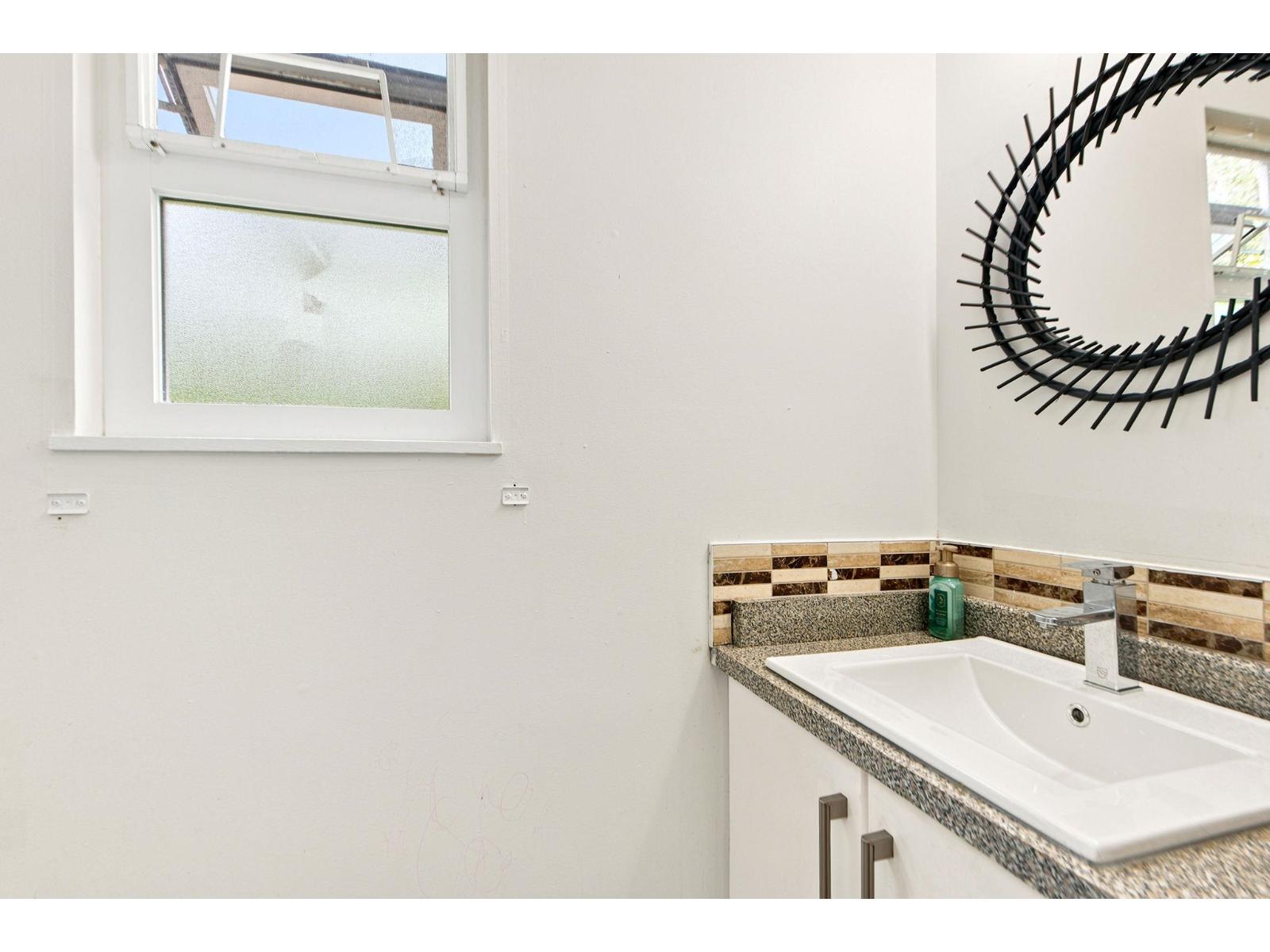 9443 132a Street, Surrey, British Columbia  V3V 6W3 - Photo 14 - R3150156